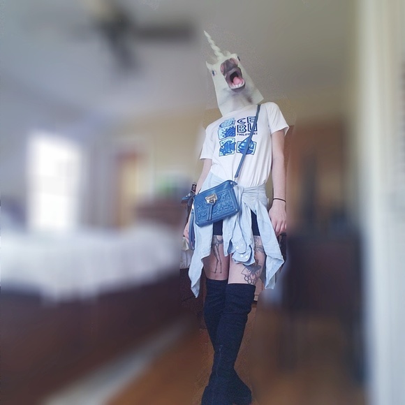 Chaps Blue Fringe Convertible Crossbody Clutch Bag - Picture 7 of 8